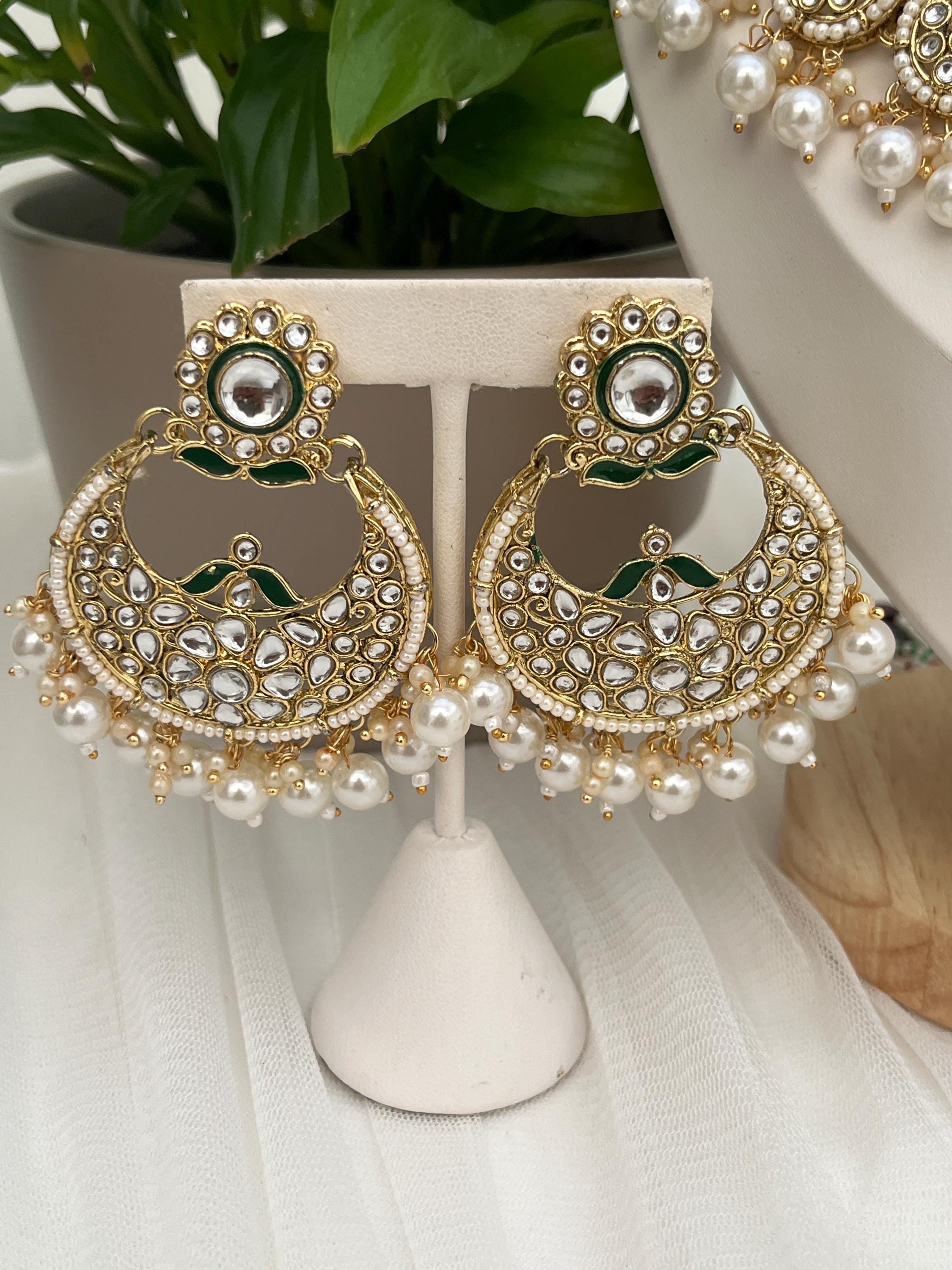 Beautiful Indian Jewellery/Gold Kundan Choker Set/Tikka and Earrings/Indian Bridal Sets/Bollywood/Pakistani Jewellery