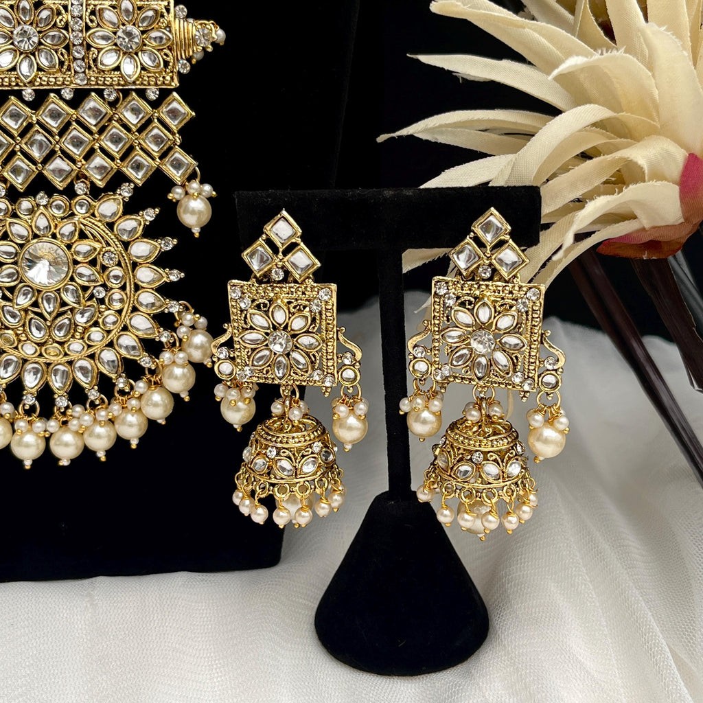 Kundan Rani Haar Necklace Set: Imitation Gold, Jhumka Earrings & Tikka