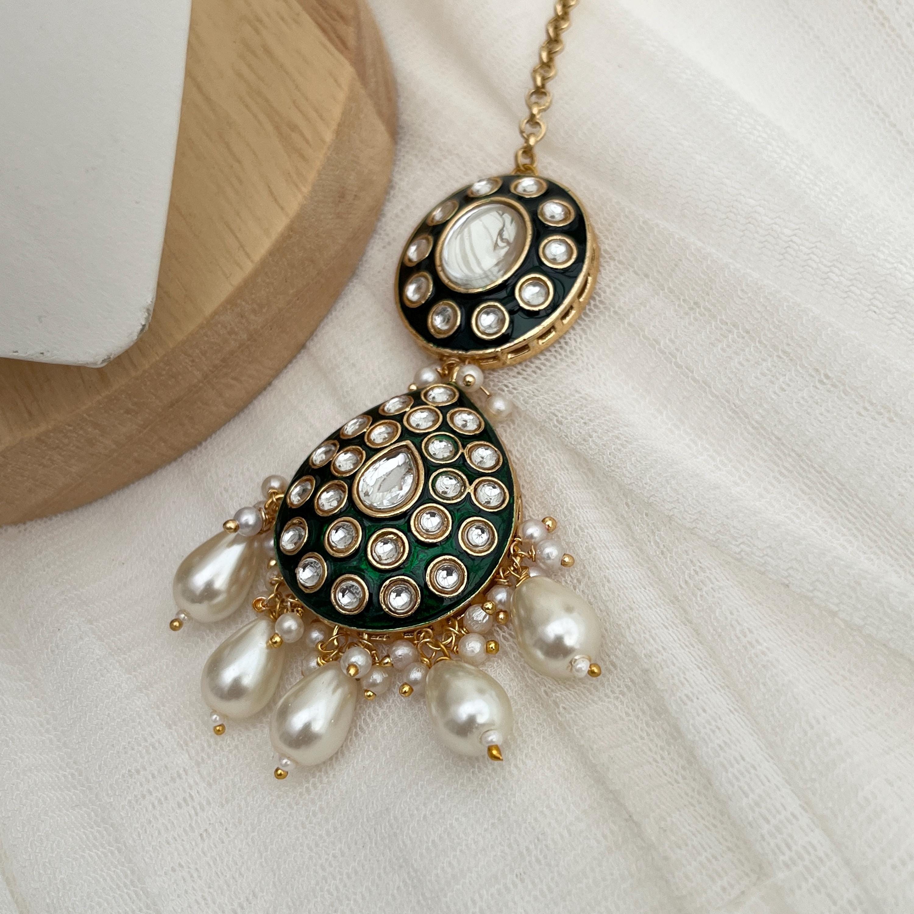 Indian Jewellery/ Gold Kundan Choker Set/Tikka and Earrings/Indian Bridal Sets/Bollywood/Pakistani Jewellery