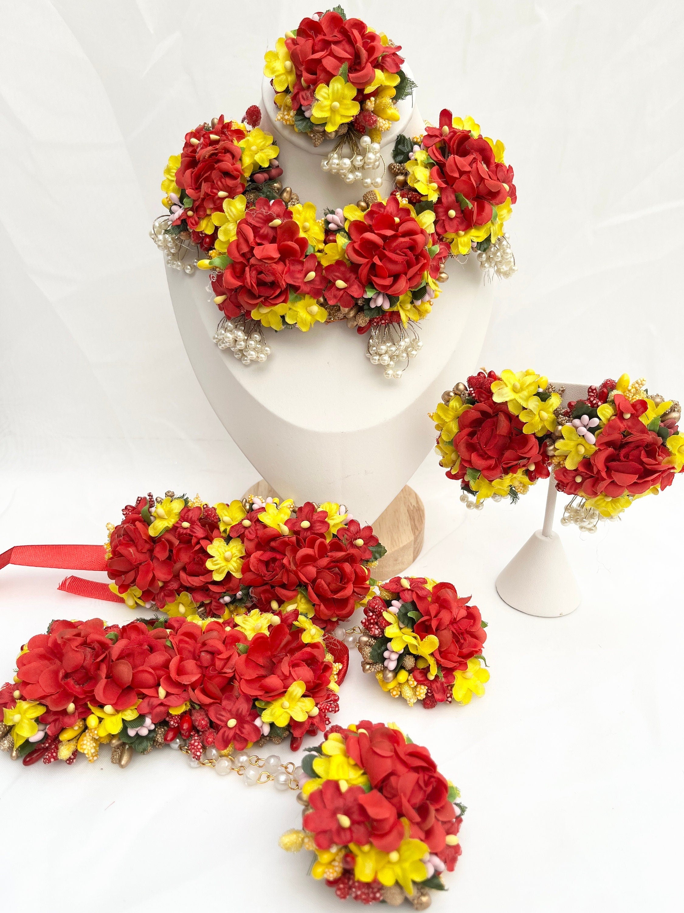 Flower Jewellery/Jewelery for Haldi/Maiyan/Vatna Sangeet Jewellery/ Indian Wedding/Bridal Shower/Floral Jewelry