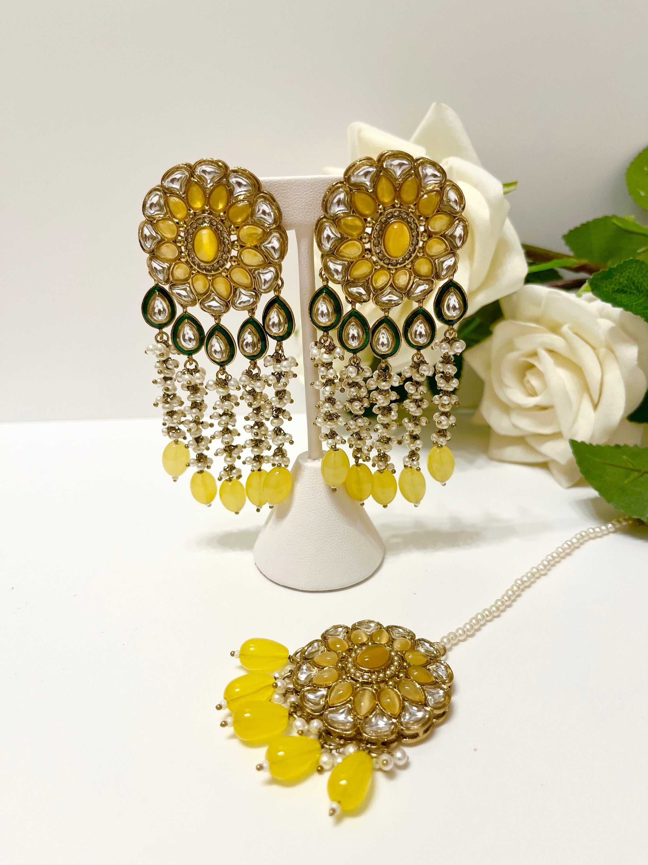 High Quality Indian Bollywood Pakistani New Jewellery Big Dangling Earrings and Big Tikka Imitation Pearls Yellow Gold