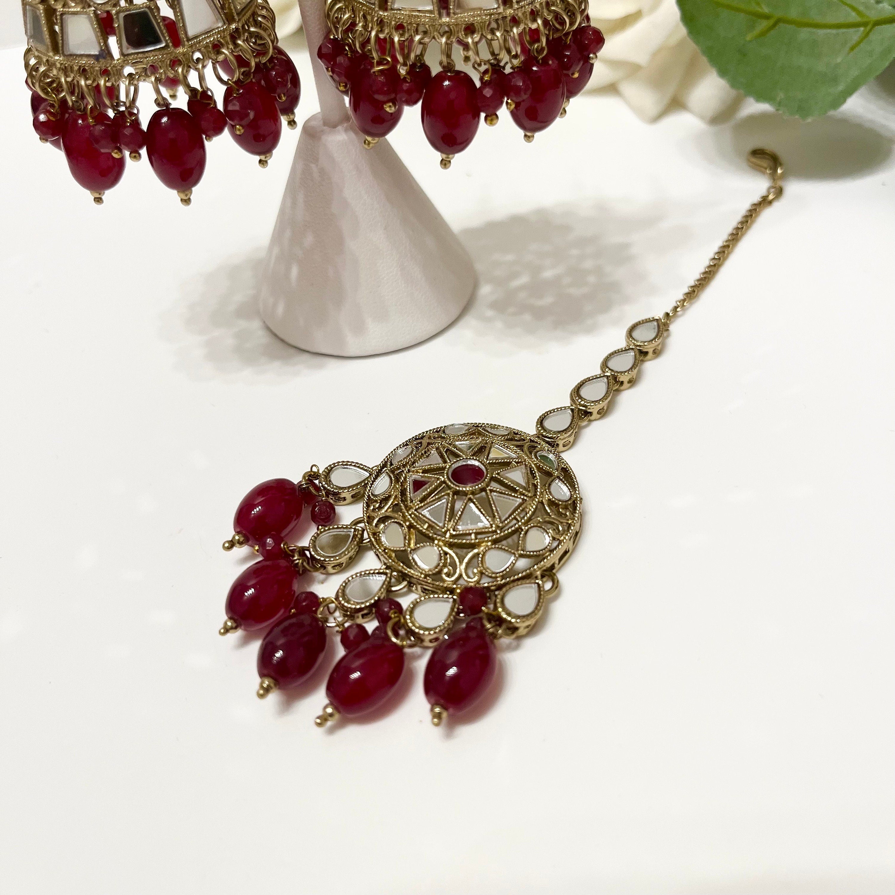 New Indian Bollywood Mirror Jewellery Drop Earrings and Tikka Lovely Style Burgundy Gold Set