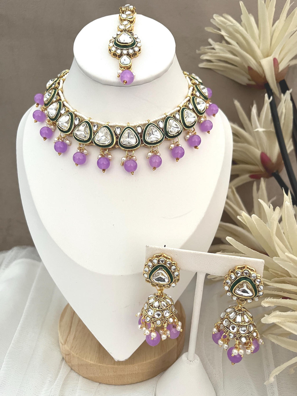 Kundan Jewellery Sets, Lilac Colour Jewellery, Traditional Indian Jewellery, Indian Bridal Jewellery, Pakistani Jewellery