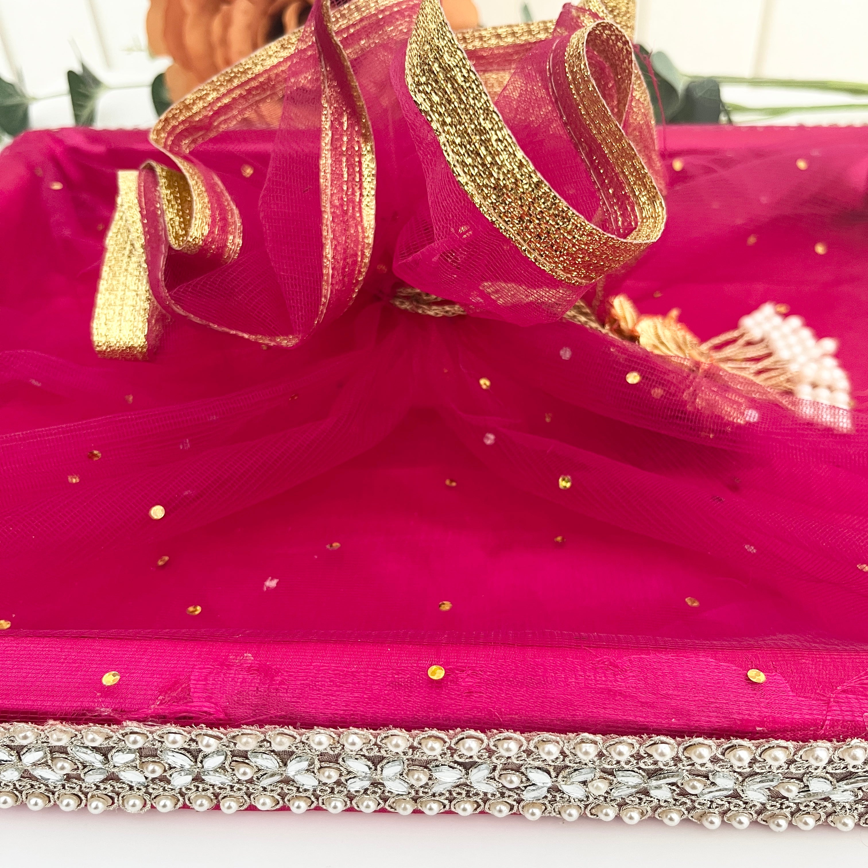 Netted gift hamper for Gifting wedding supplies