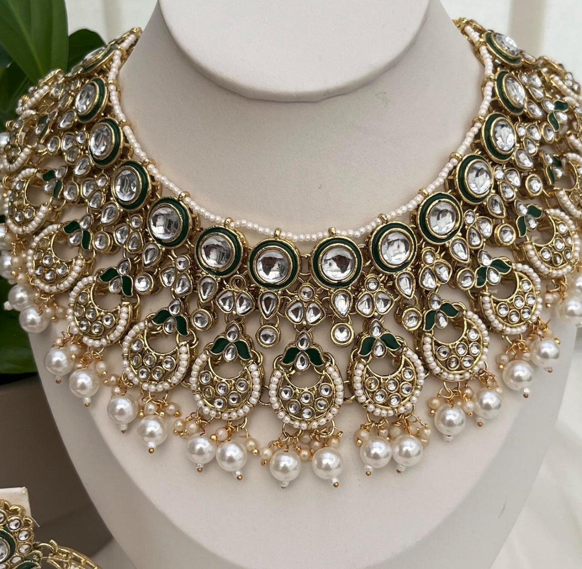 Kundan Meenakari White and Gold Choker Set