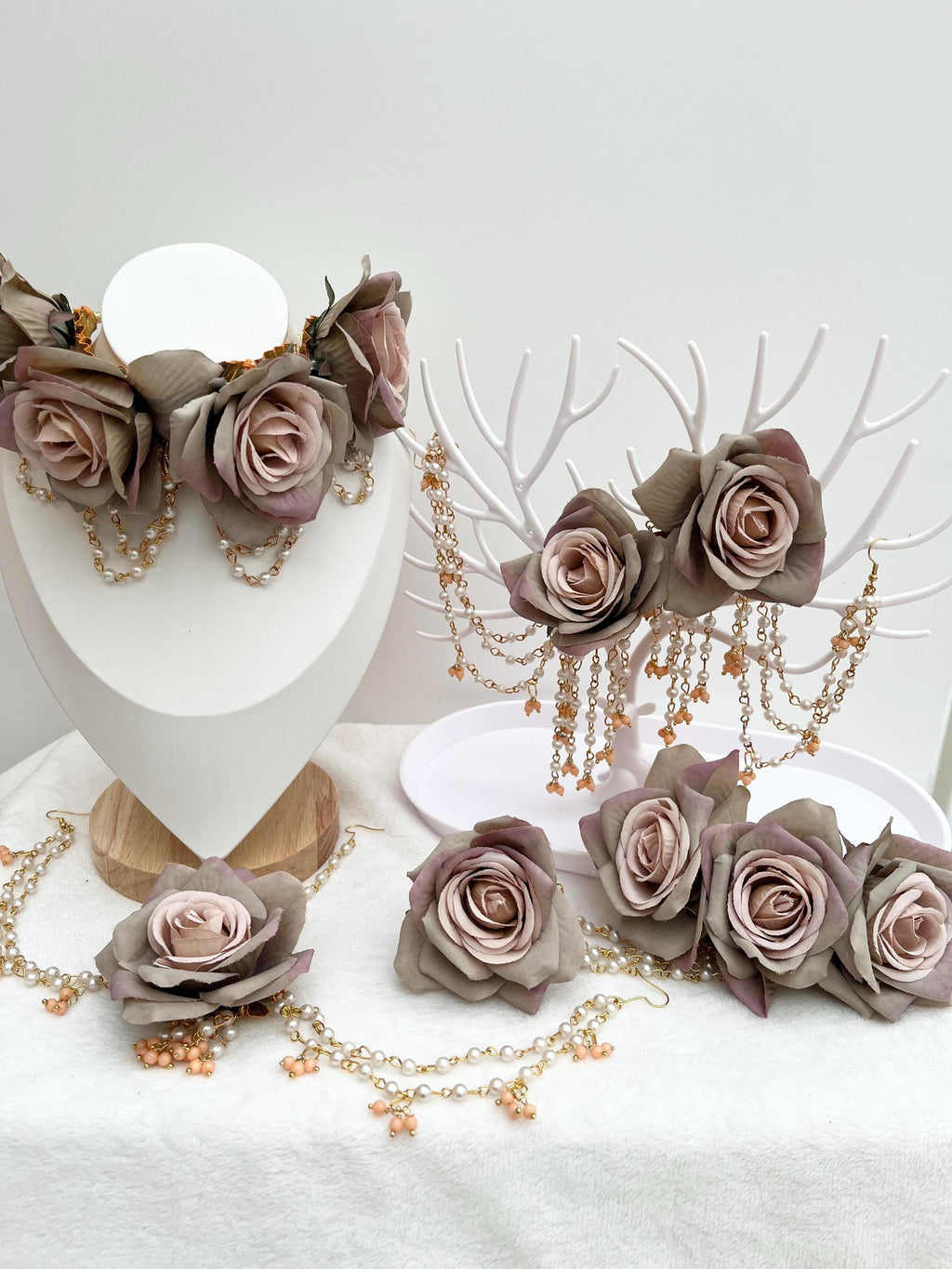 Floral Indian Bridal Jewelry Set: Haldi Maiyoon Accessory