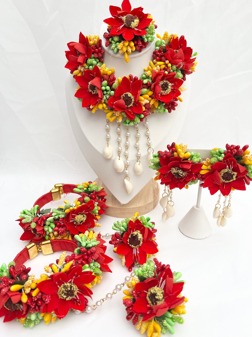 Flower Jewellery/Jewelery for Haldi/Maiyan/Vatna Sangeet Jewellery/ Indian Wedding/Bridal Shower/Floral Jewelry