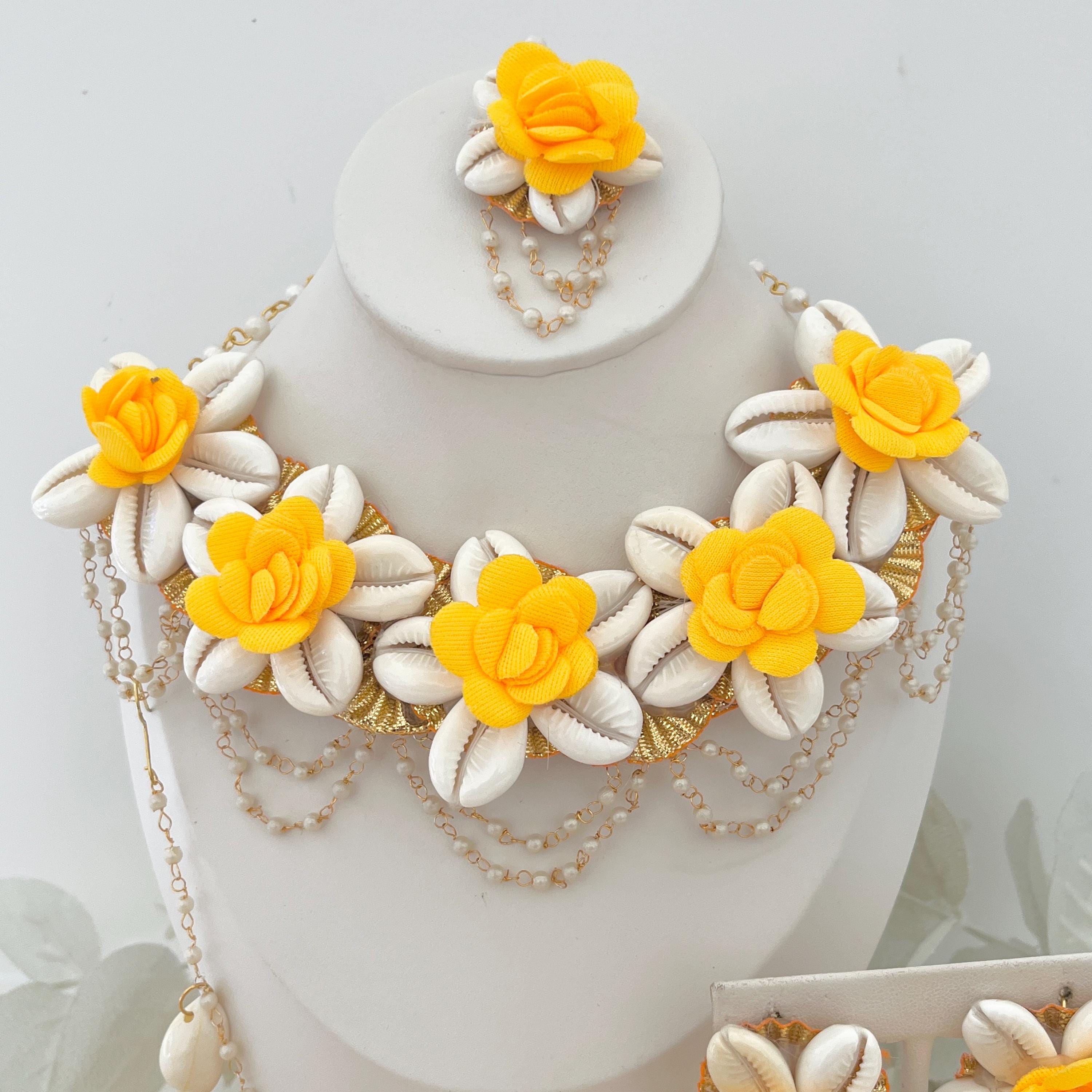 Gorgeous Handcrafted artificial flower/floral jewelry/ Haldi mehndi necklace set/ Indian flower jewelry/ Hair Gogra/ Mojra/ Wedding Kaleerey